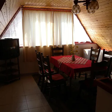 In Felsopahok/balaton 19019 Apartment