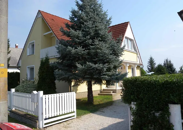 In - Balaton 19019 * Felsopahok